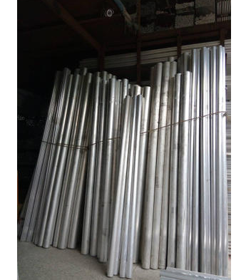 ¿Cuáles son las precauciones al utilizar aluminio estirado en frío?