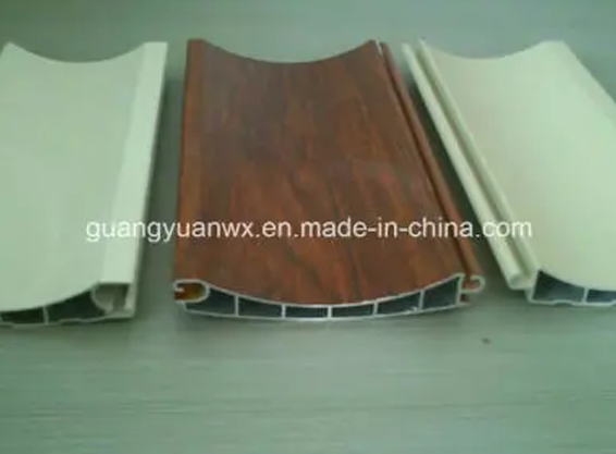 La versatilidad de los tubos de aluminio de grano de madera en aplicaciones interiores y exteriores