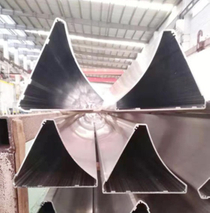 Tubo sin costura de aluminio acanalado métrico triangular