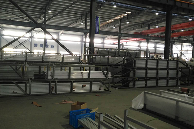 Proveedor de perfiles de tubo de aluminio de China, fábrica de productos de metal Wuxi Gold Guangyuan